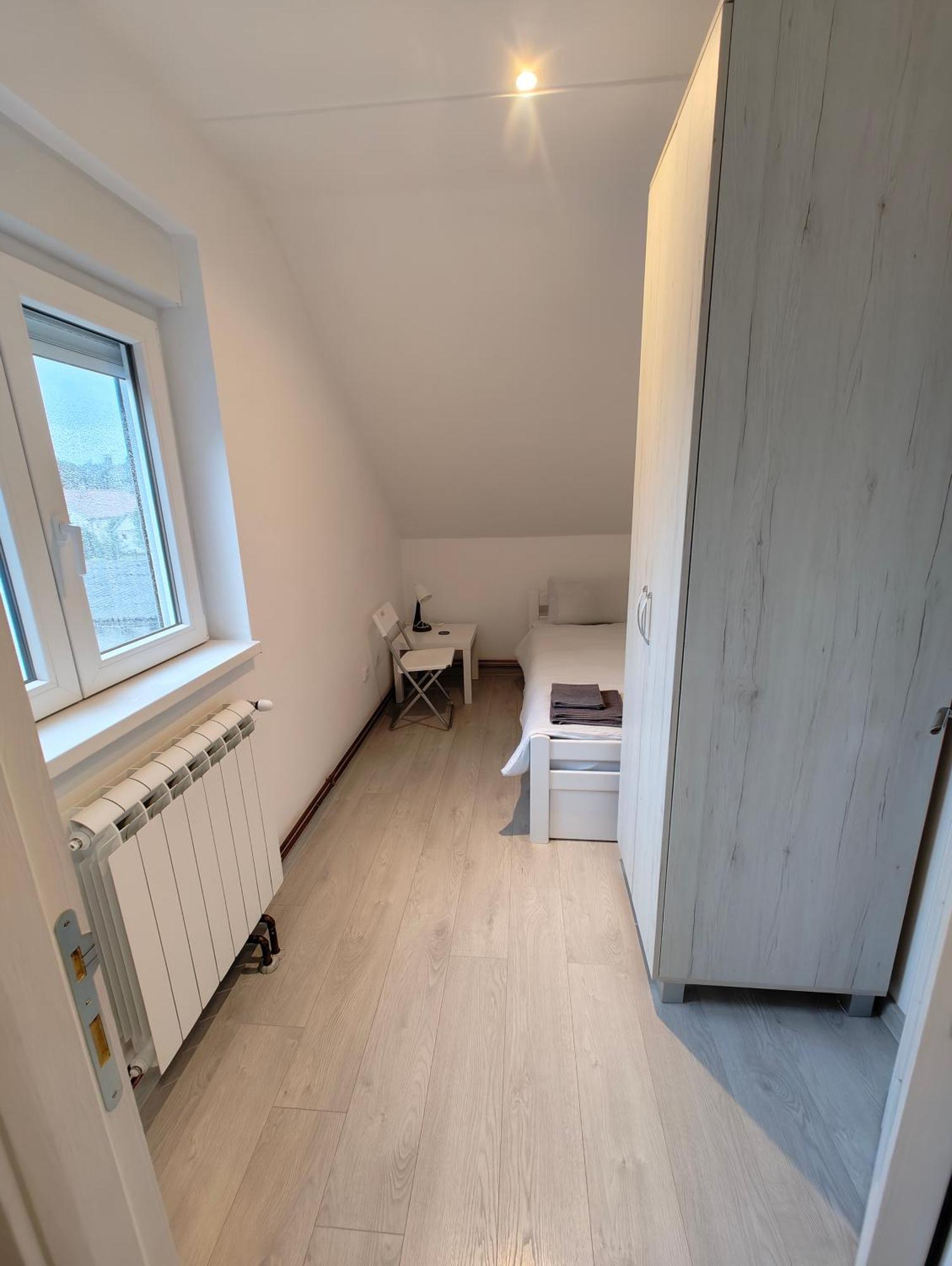 Privatna Soba Dusan Surčin Esterno foto